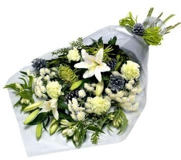 White Christmas Classic Bouquet